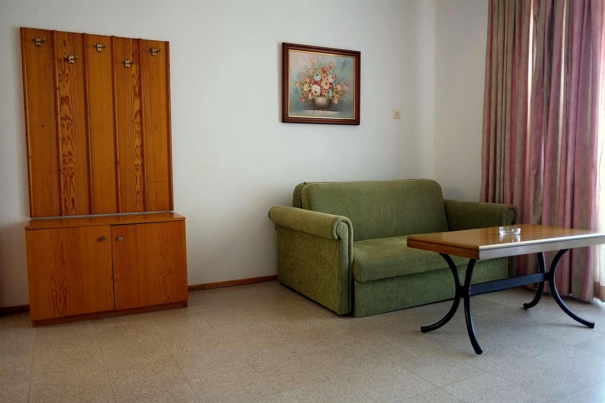 Babylon Gardens Apart Suite Menderes Екстериор снимка