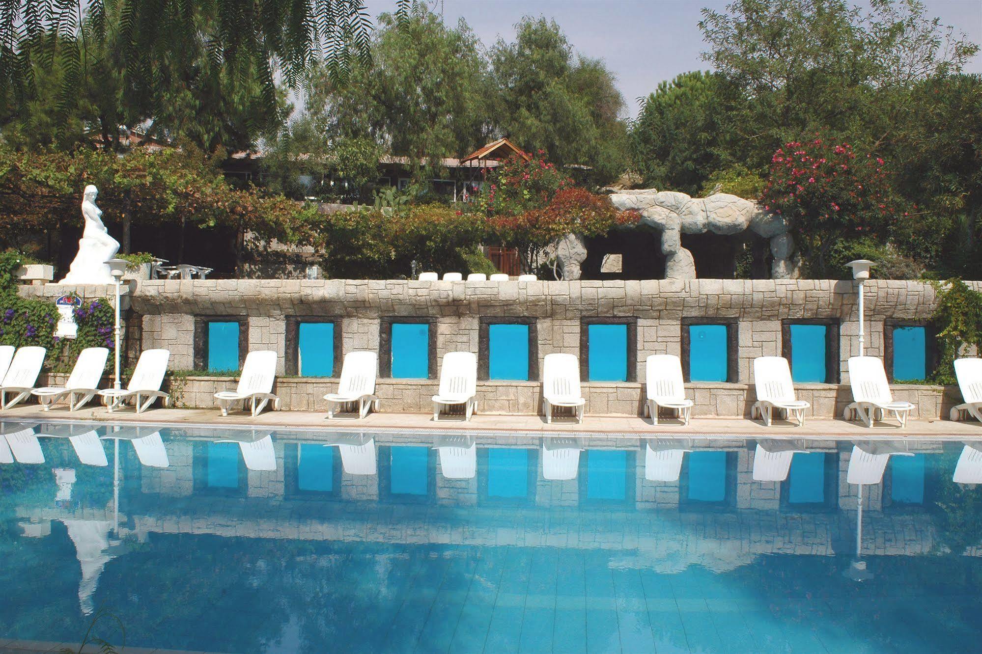 Babylon Gardens Apart Suite Menderes Екстериор снимка